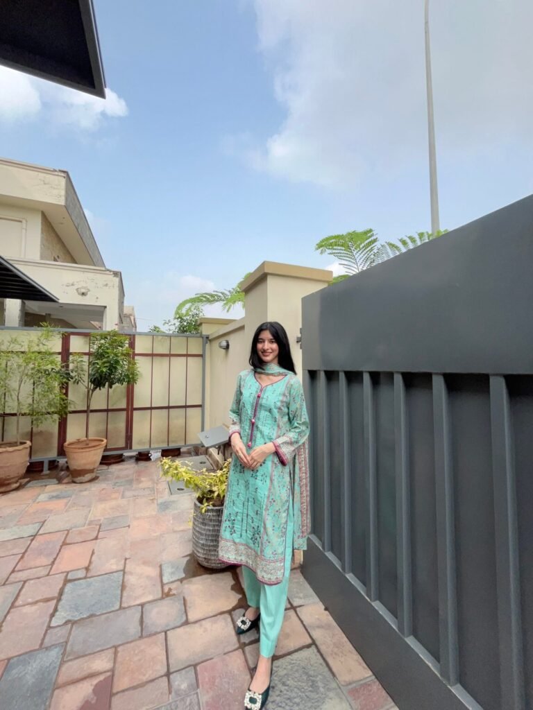 3 PIECE – PRINTED EMBROIDERED LAWN - Image 2